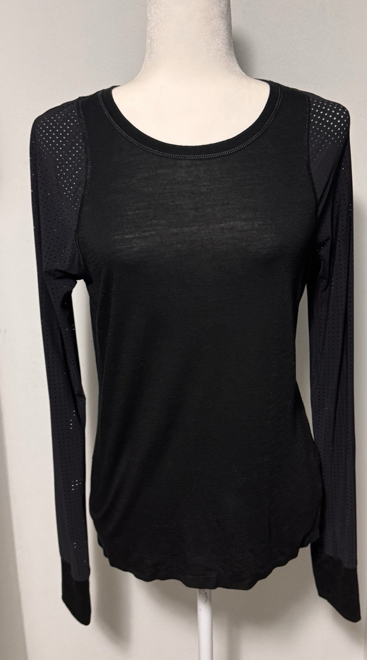 Sweaty Betty Womens Small Perforated Long Sleeve Activewear Athletic Athleisure